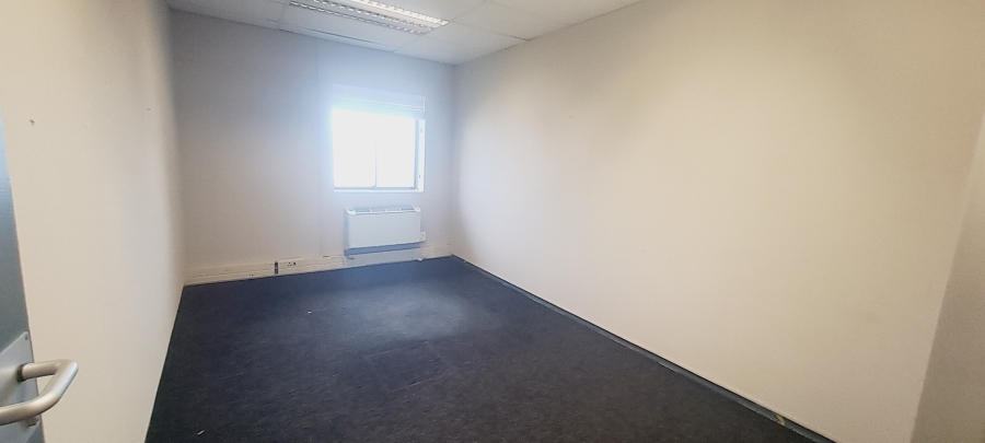 To Let commercial Property for Rent in Bo Oakdale Western Cape